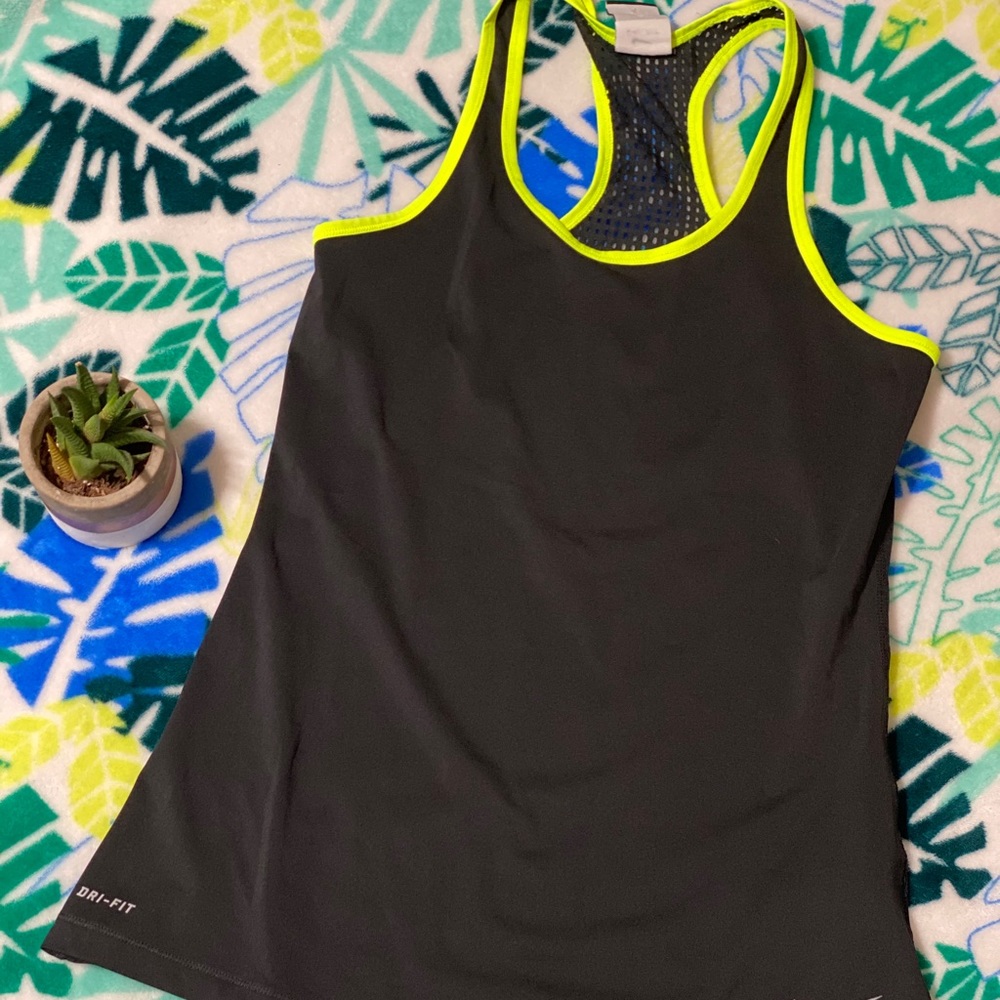 Nike workout Shirt
